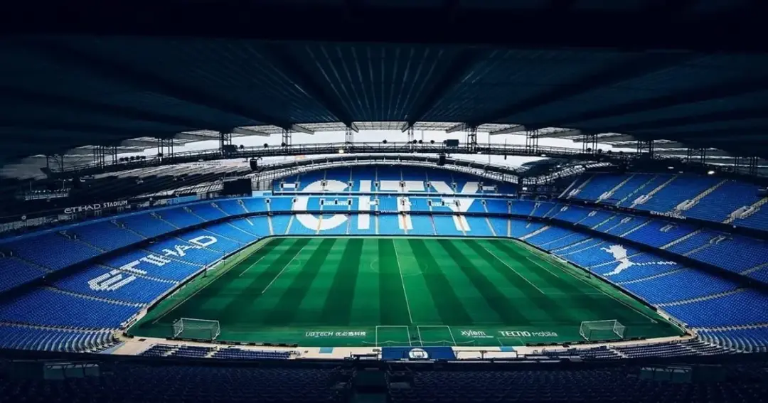 Manchester City foi condenado pela Premier League por usar contratos fictícios para inflar receitas em mais de 900 milh…