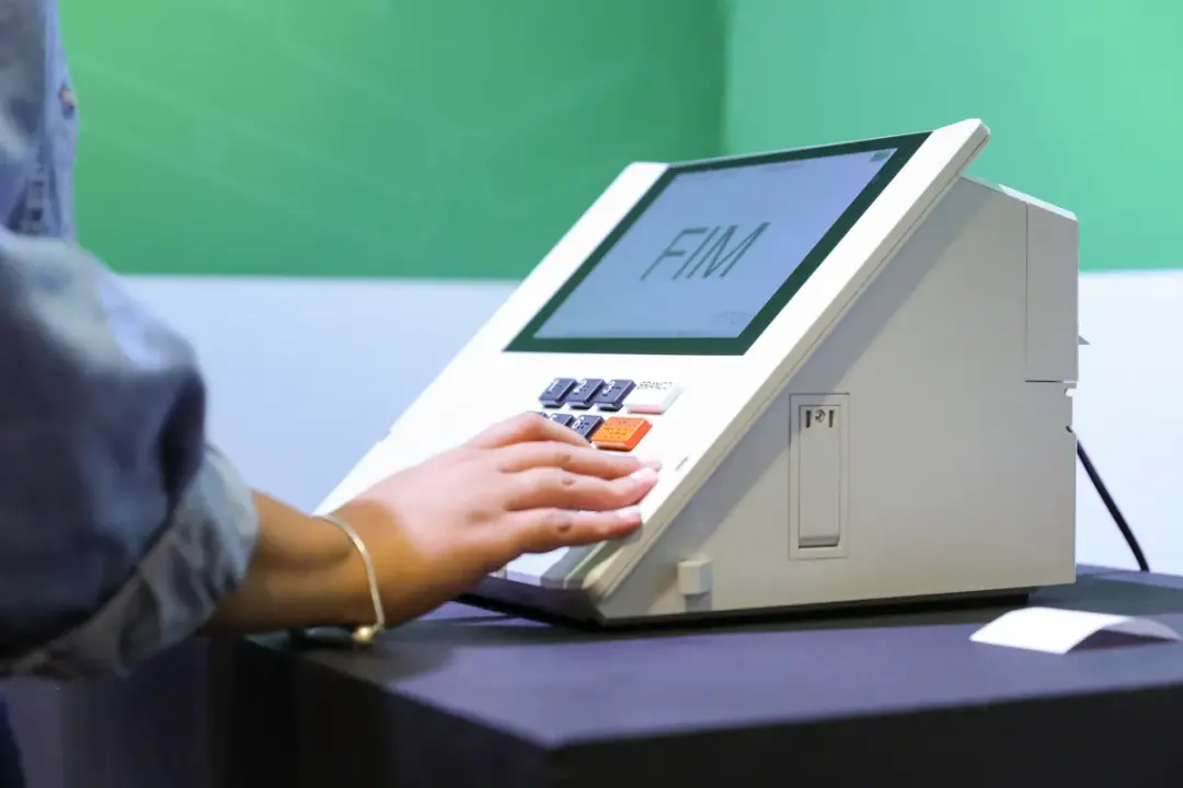 União Europeia estreia em eleição no Brasil, com mais de 150 observadores internacionais. Ver organizações de vários lu…