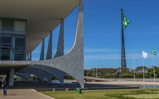 FNP cobrou dos candidatos a presidente uma nova relação federativa com mais participação local nas decisões nacionais. …