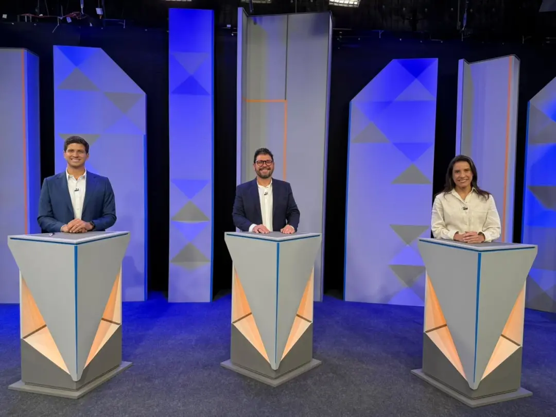 Raquel Lyra perguntou a João Campos sobre investimentos nas estradas do Litoral de Pernambuco no debate da Globo. A crí…