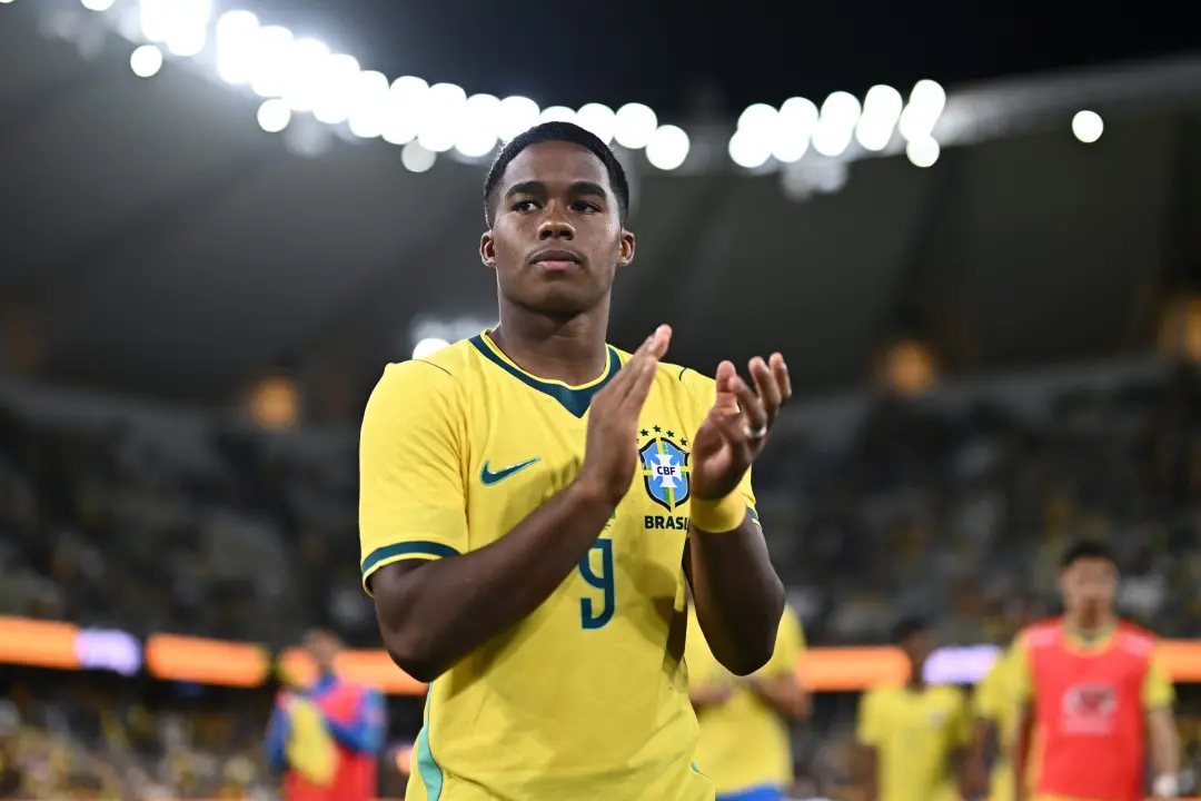 Endrick, atacante do Real Madrid, pode ir emprestado em janeiro se não conseguir minutos na temporada. É difícil se enc…