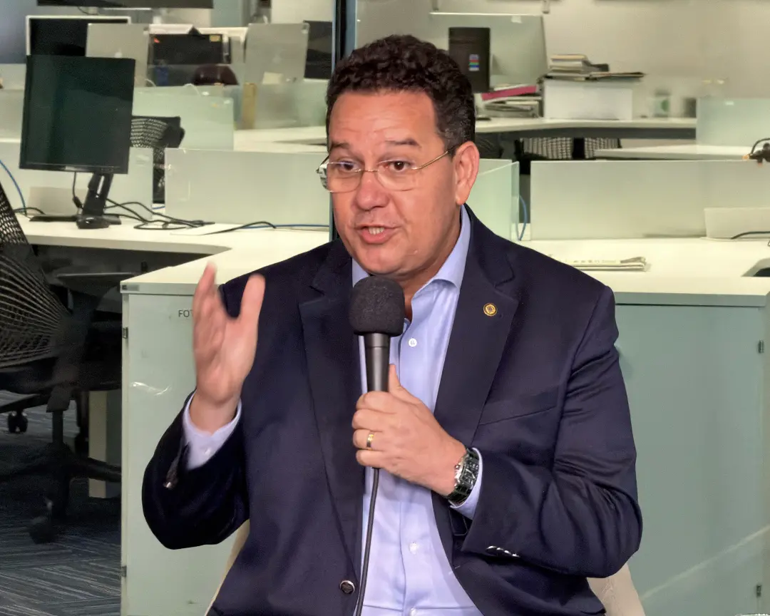 Carlos Portinho disse que seu segundo voto pessoal seria para o candidato do Podemos, apesar de defender outros aliados…