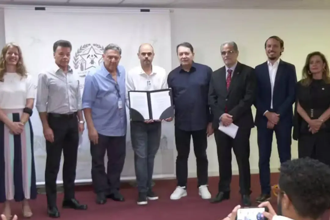 Governo de Minas Gerais anuncia R$ 32 milhões para os clubes América, Atlético e Cruzeiro. É um movimento importante pa…
