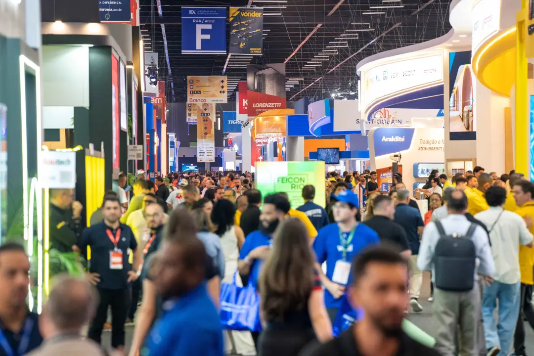 Feicon Rio conecta expositores e compradores, um mercado que movimenta cerca de R$ 25 bilhões por ano no estado. É impo…