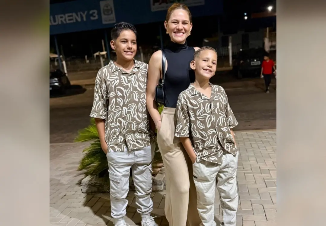 Fernanda Alves reencontrou os filhos Ítalo e William em Palmas após quatro anos morando na Espanha. Ver o abraço depois…