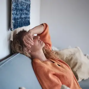 Sete mudanças comuns na menopausa afetam pele, ossos, unhas, memória e foco. É um processo natural que pede acolhimento…