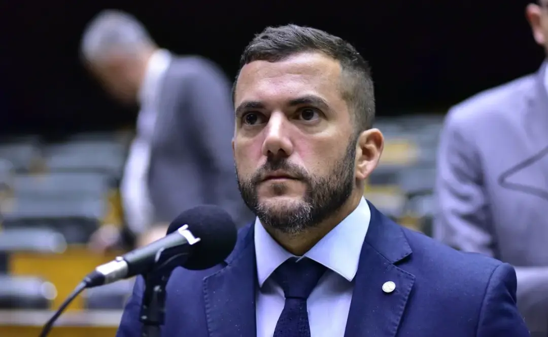 Jordy marca 18% na pesquisa Real Time Big Data pelo Senado no Rio. Com a margem de erro de dois pontos, Jordy, Benedita…