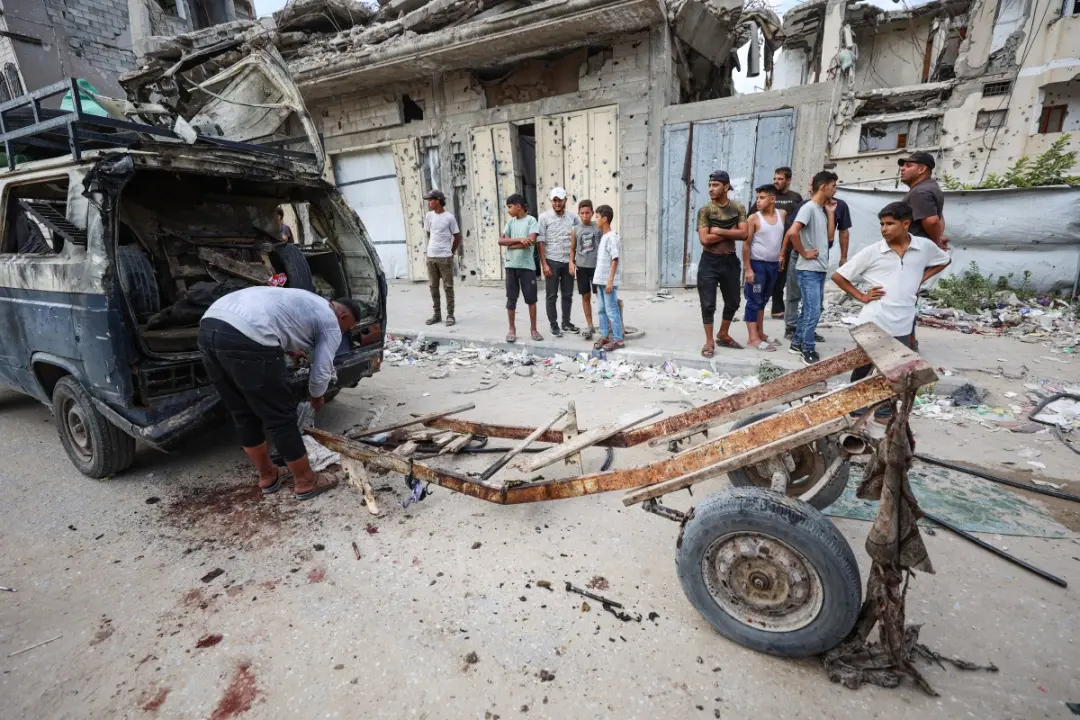 Cinco mortes e vinte feridos em ataque a um ônibus em Tel al-Hawa, Faixa de Gaza. É muito preocupante ver civis sendo a…
