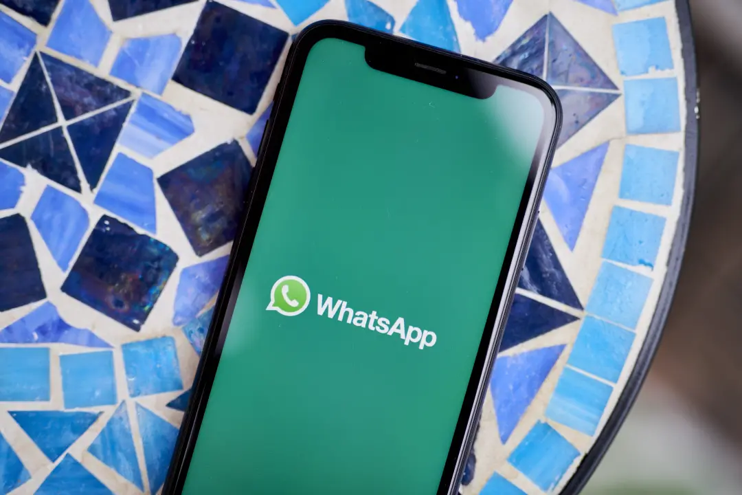 Controles de pais no WhatsApp para adolescentes de 13 a 18 anos chegaram, permitindo restrição em grupos e Status. Isso…