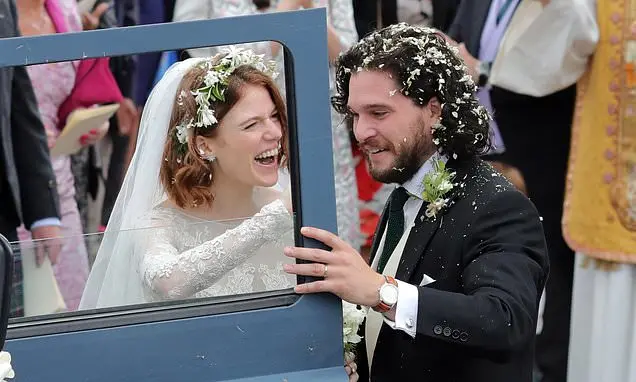 Kit Harington ajudou a salvar o castelo ancestral de Rose Leslie na Escócia com um empréstimo de resgate. É um ato de r…