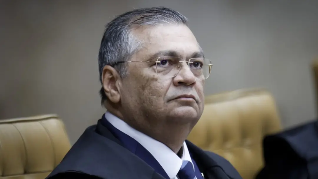 Ministro Flávio Dino determinou investigação da Polícia Federal sobre vandalismo contra imagens religiosas em diversos …