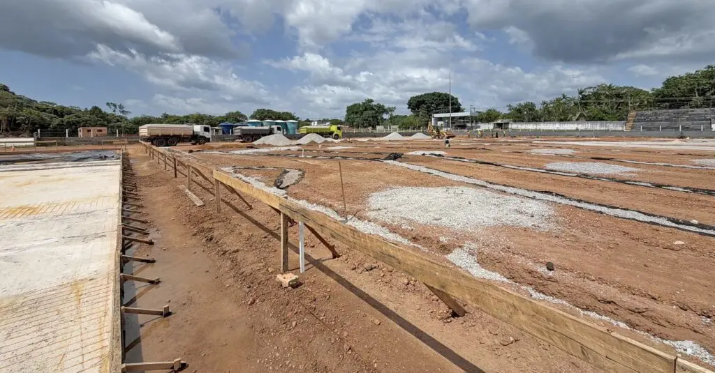 Centro de Treinamento do Remo avança, com obras em Outeiro já mostrando mudanças visíveis. O presidente Tonhão viu a tr…