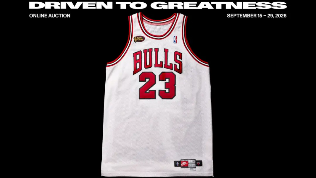 Camisa do Michael Jordan das Finais de 1998 foi vendida por 12,26 milhões de dólares em leilão. Esse recorde mostra com…