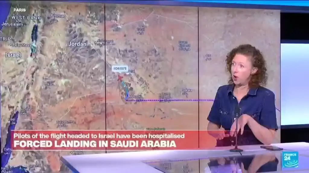 Voo do Emirados para Israel desviou para a Arábia Saudita depois de emitir sinais de emergência na quarta-feira. O gove…