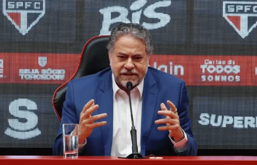 Casares processou o São Paulo contestando a expulsão e a acusação de gestão temerária. A defesa alega que a aprovação d…