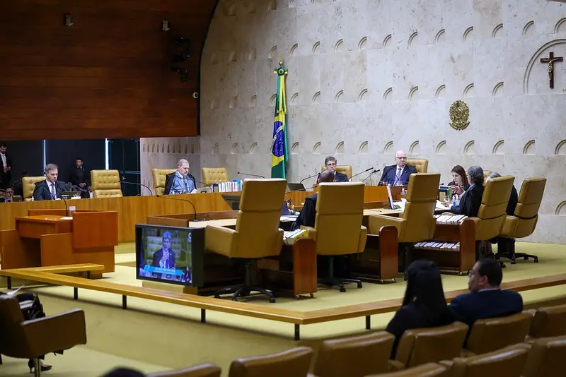 Edson Fachin não colocou na pauta desta quarta o caso da Nossa Senhora Aparecida, apesar da briga entre Dino e Fux sobr…