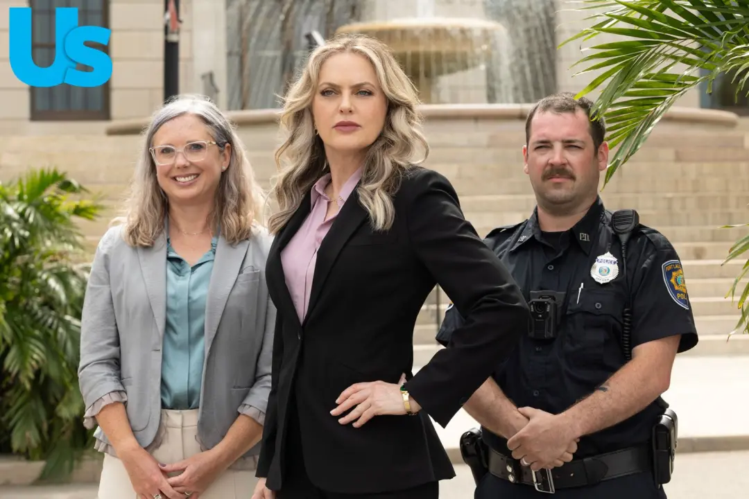 Elaine Hendrix, atriz, revelou no episódio de terça de setembro de 29 de Dancing With the Stars o mistério do assassina…