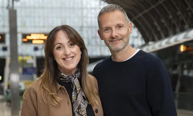 Natalie Cassidy e Jack Ryder, que interpretaram Sonia e Jamie em EastEnders há 24 anos, voltaram a se juntar após o rom…