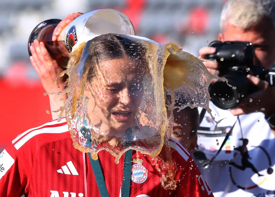 Bundesliga alemã feminina está considerando play-offs para o título, promoção e rebaixamento. A ideia atrai emissoras q…