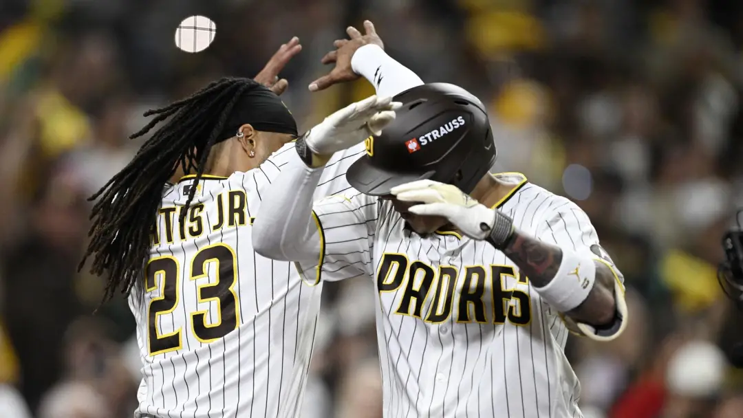 Tatis e Machado marcaram duas corridas em Petco Park, levando os Padres a uma vitória por 8 a 0 contra os Cubs no prime…