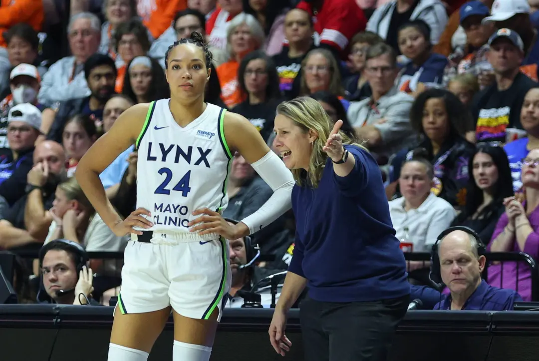 Minnesota Lynx foi varrido de 2 a 0 pela New York Liberty nos playoffs. A treinadora Cheryl Reeve disse que Olivia Mile…