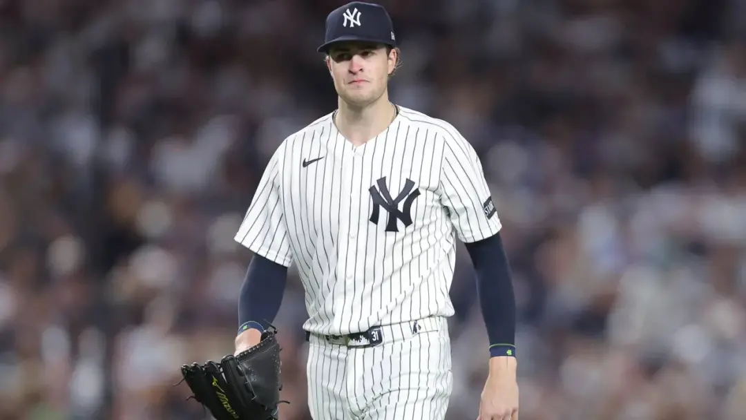 Cam Schlittler dominou os Red Sox com uma atuação de 6.1 entraves sem sofrer gols. Essa performance mostra que o peso d…