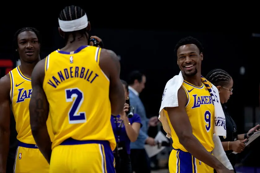 Walker Kessler focou na competição no treino de estreia com os Lakers, não nos lances de estatística. Treinamento abert…