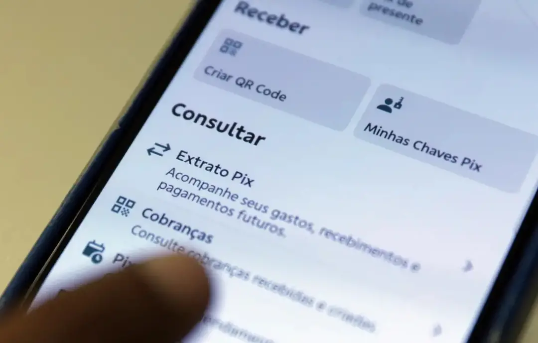 Queda de 10% nas transações Pix nos três dias após proibição das bets. A redução de operações e valor mostra que o uso …