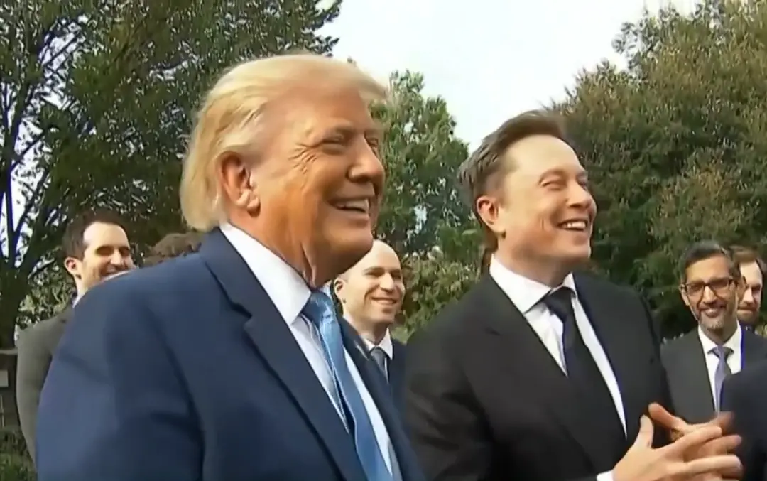 Musk falou sobre uma era de abundância com o avanço da IA, após reunião na Casa Branca com líderes de tecnologia. A ide…