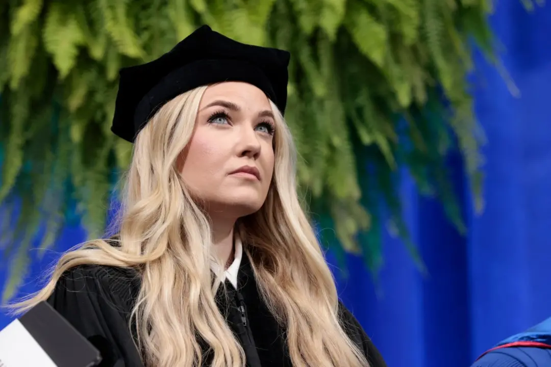Erika Kirk falou sobre as acusações de que o falecido Charlie Kirk era racista. Ela contestou o trecho citado, dizendo …