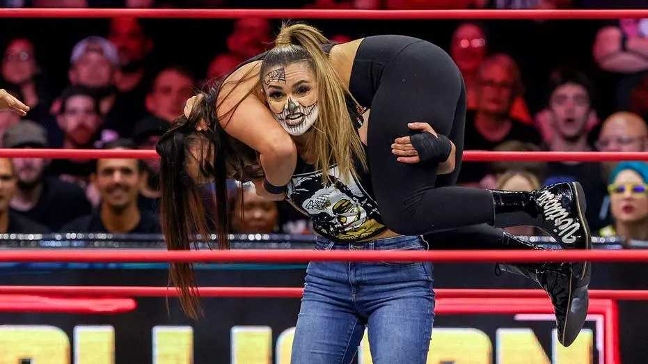 Las Vegas recebeu evento solo do CMLL durante o fim de semana do WrestleMania, mostrando talentos como Místico e Blue P…