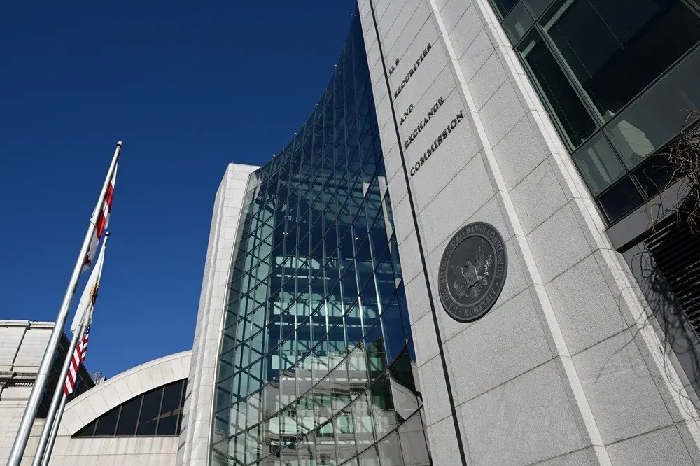 Centenas de pequenos investidores perderam mais de 15 milhões de dólares em esquemas de criptomoedas com promessas de r…