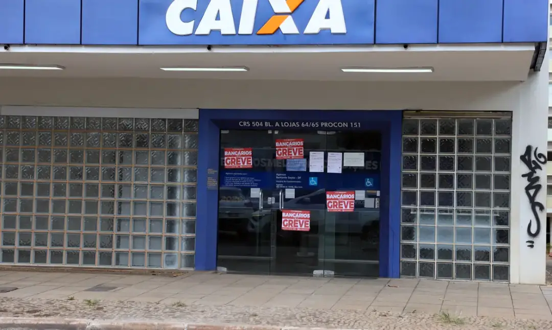 TST fixa reajuste de INPC mais 0,6% para Caixa, e a greve foi considerada não abusiva. Isso garante correção em benefíc…