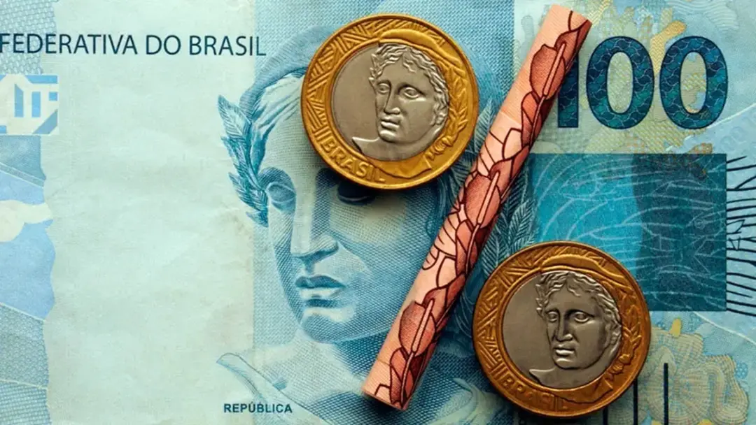 André Lara Resende levanta que os juros altos no Brasil não são só problema fiscal. Ele aponta que a arquitetura monetá…