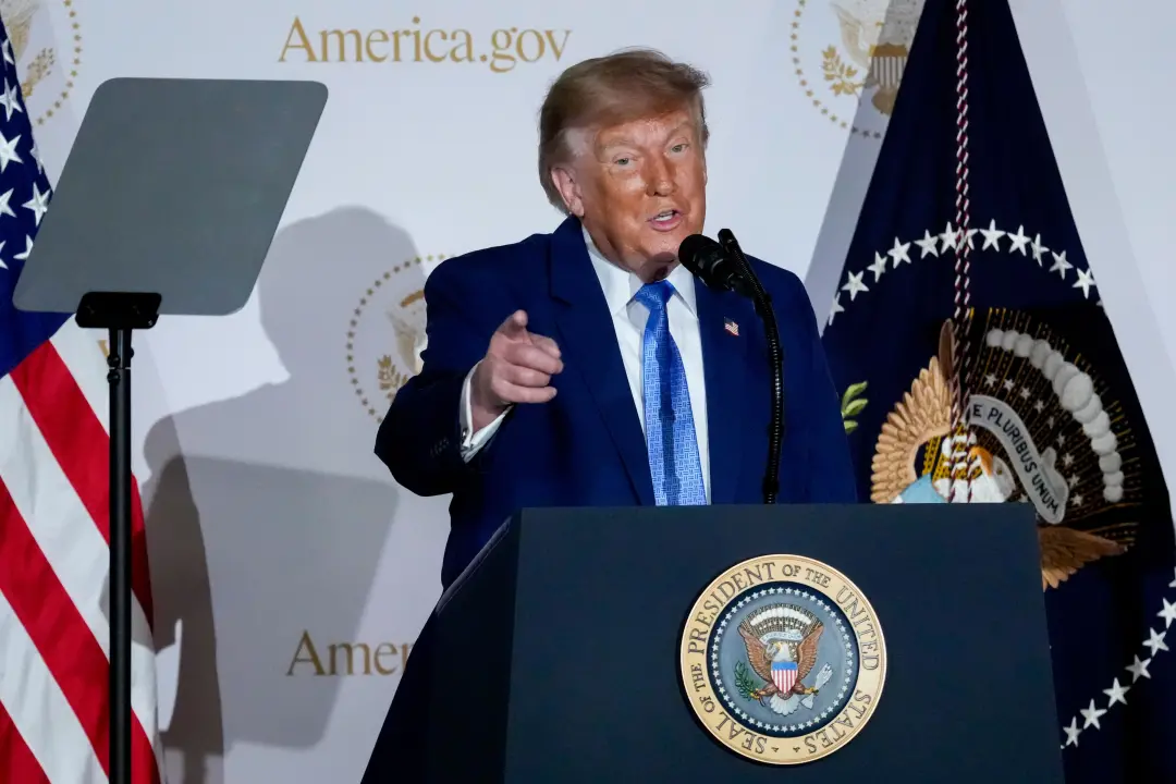 Líderes de tecnologia reunidos na Casa Branca assinaram um pacto de autorregulação da IA, segundo Trump. Esse compromis…
