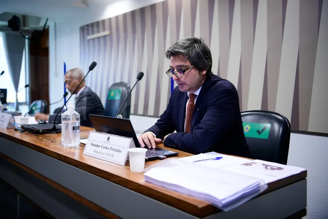 Três nomes empatam com 15% de intenção de voto no Senado no Rio de Janeiro. Jordy e Portinho subiram cinco pontos em re…