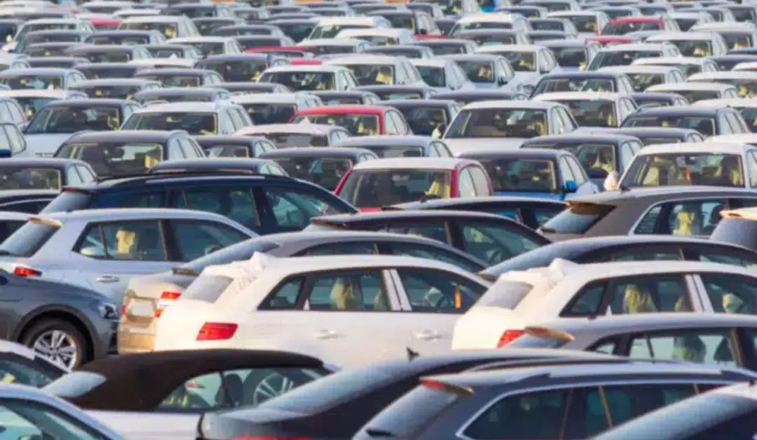 Desvalorização de carros usados foi de 0,646% em agosto, mantendo os preços pressionados. É um ciclo de incerteza que e…