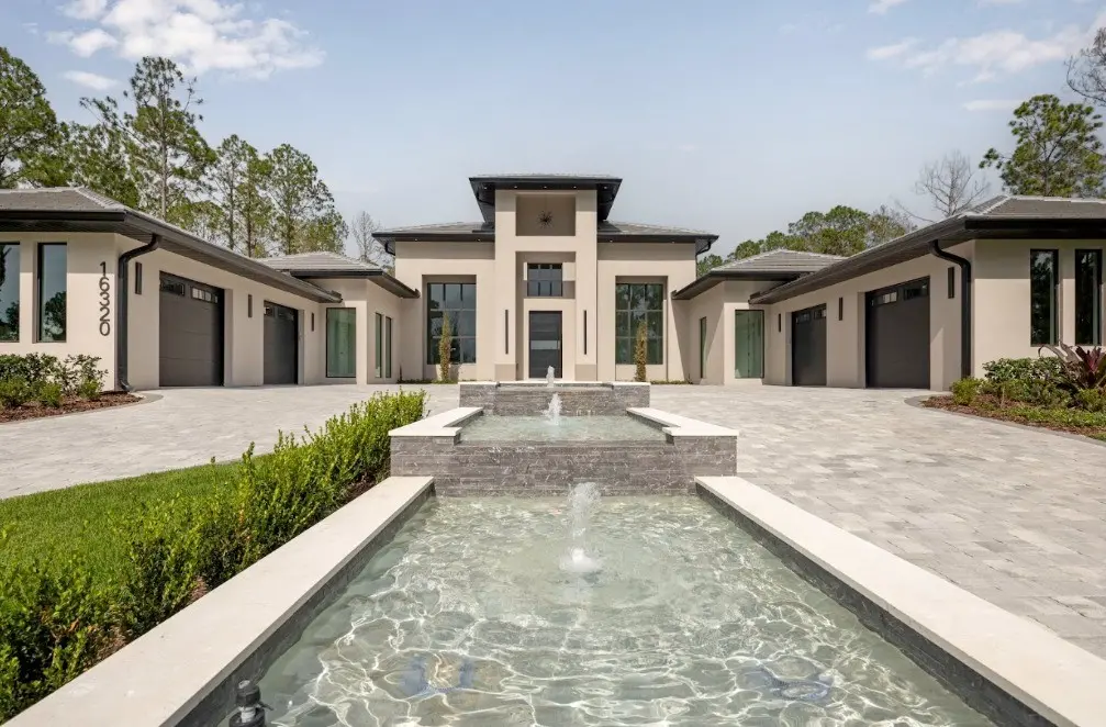 Casa com frente para a Butler Chain of Lakes em Windermere custa quase três vezes a mediana de preço da cidade. A vista…