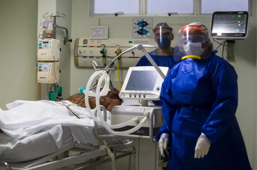 Hospitais particulares deverão passar por avaliações da vigilância sanitária, com multas de até R$ 500 mil para quem de…