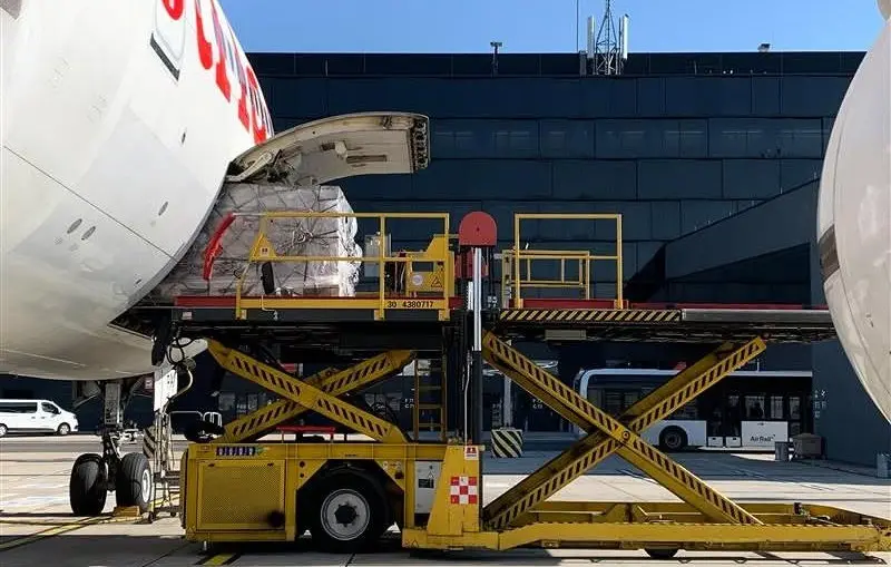 Carga aérea cresceu 4,4% em agosto, enquanto a capacidade caiu 0,1%, segundo a IATA. O crescimento mostra que o comérci…