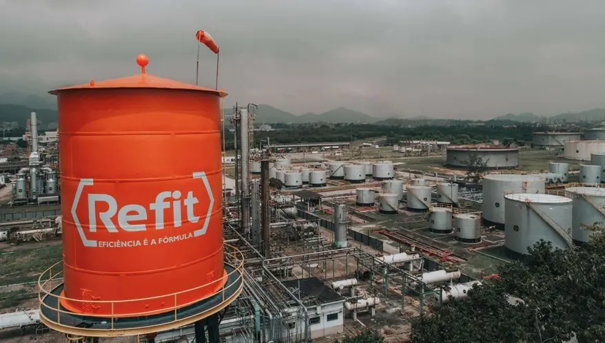 Refit, antiga Refinaria de Manguinhos, pode ter sua inscrição estadual cancelada após a falência do Grupo Manguinhos. O…