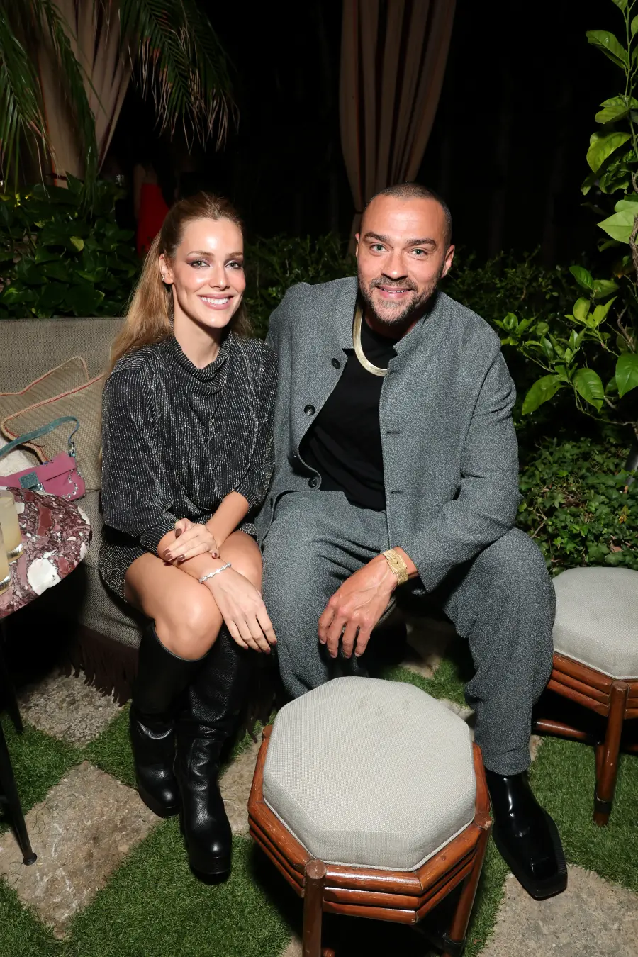 Jesse Williams recebeu seu terceiro bebê, o primeiro com a nova esposa Alejandra Onieva. Esse crescimento familiar me f…