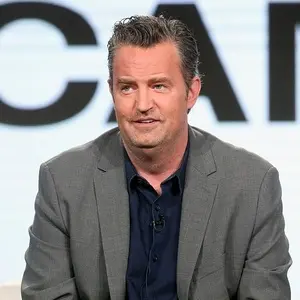 Matthew Perry gastou 7 milhões de dólares tentando cuidar do vicio. É pesado ver o esforço financeiro gasto na tentativ…