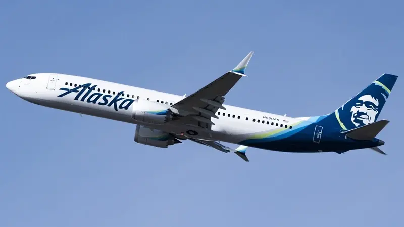 Alaska Airlines tá reformulando cabines e aumentando assentos de luxo, mirando mais lucros na próxima década. A aposta …