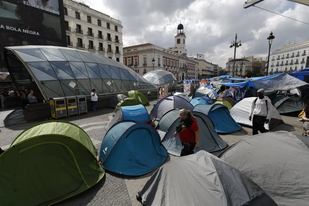 Delegacia de Governo de Madrid confirma que a Polícia Nacional não vai desalojar o acampamento na Puerta del Sol. A rea…