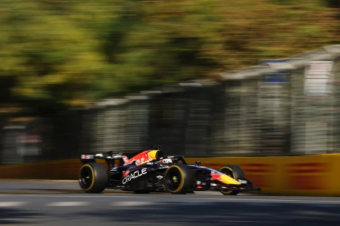 Max Verstappen disse que Baku era a melhor chance da Red Bull de ganhar a corrida em 2026, mas que a equipe fez um gran…