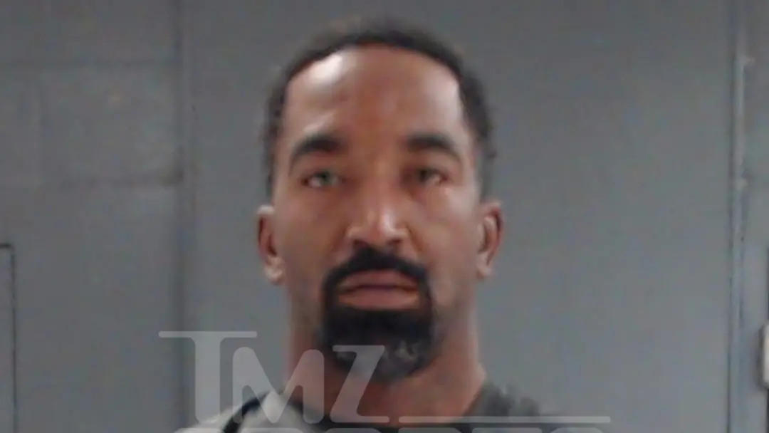 J.R. Smith, ex campeão da NBA, foi detido no Texas por agressão em violência familiar. Essas situações demonstram falta…