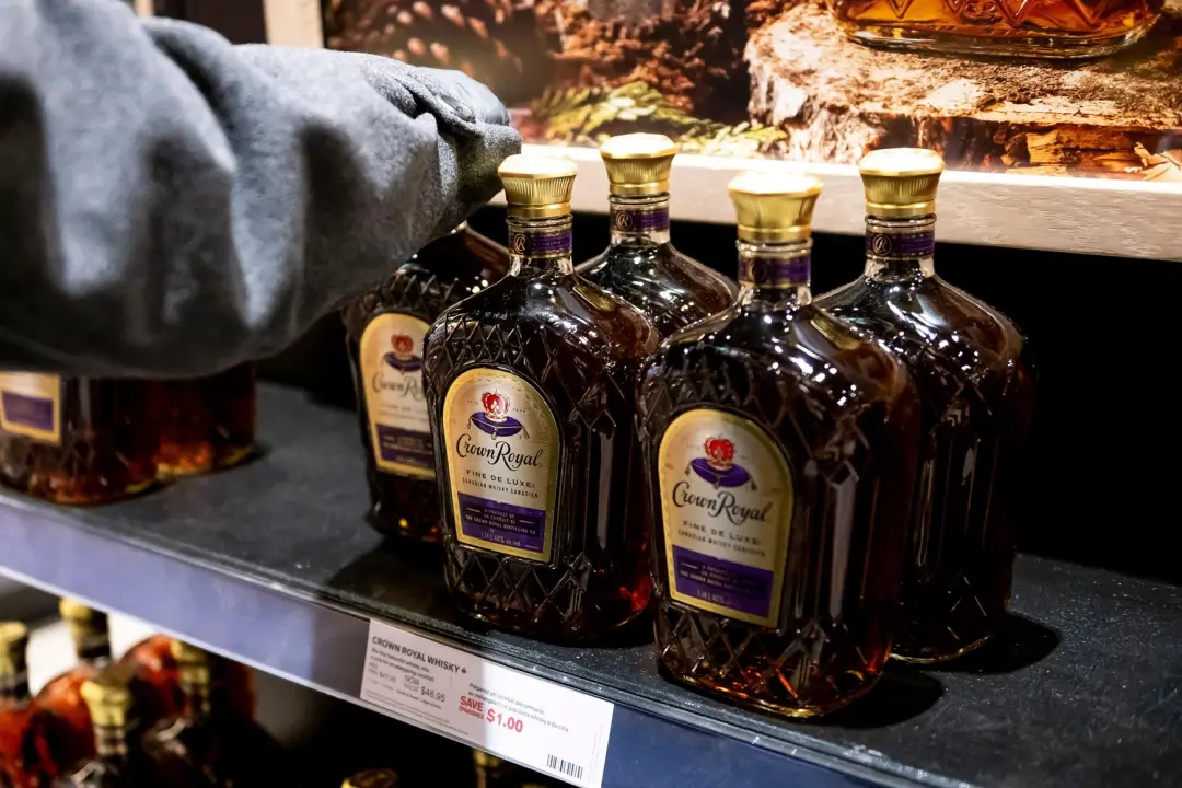 EUA passam a barrar importação de bebidas e motos do Canadá, um bloqueio que faz parte da guerra comercial entre os doi…