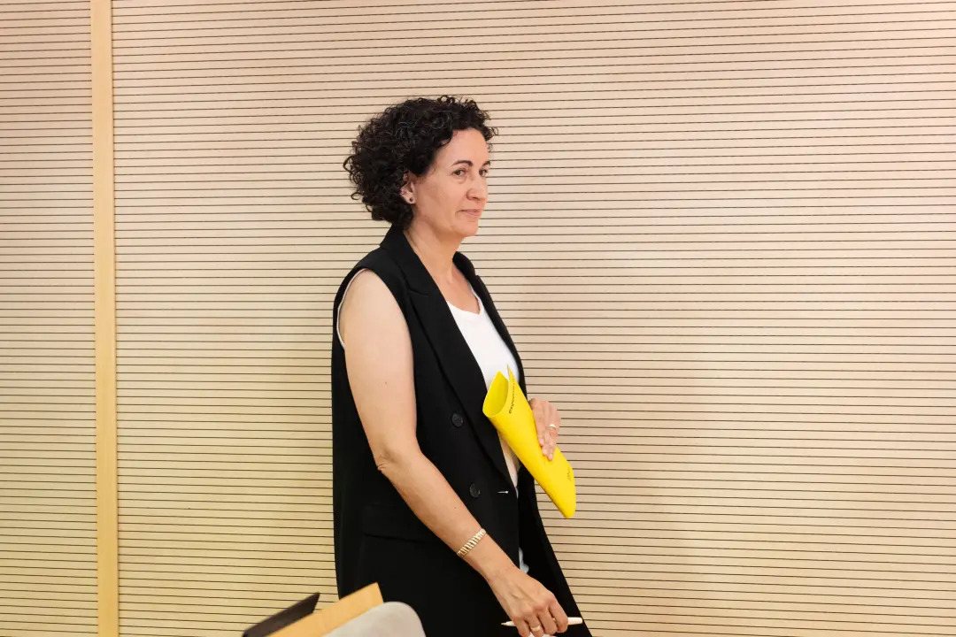 Marta Rovira foi amnistiada pela Audiencia de Barcelona na causa do referendo de 1 de outubro. A decisão da audiência p…