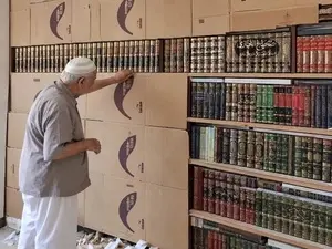 Biblioteca emparedada na Síria e livros banidos nos EUA. Essa história mostra como o controle do saber tenta sufocar a …